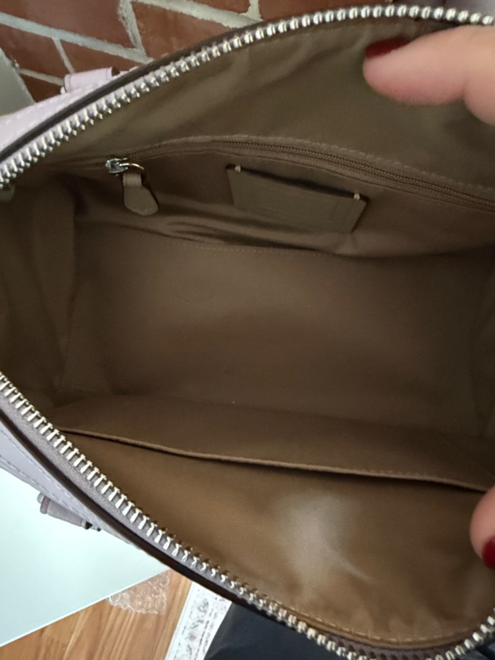 Coach Medium Rowan Satchel with Lavender Trim - Excellent Condition - Picture 5 of 5